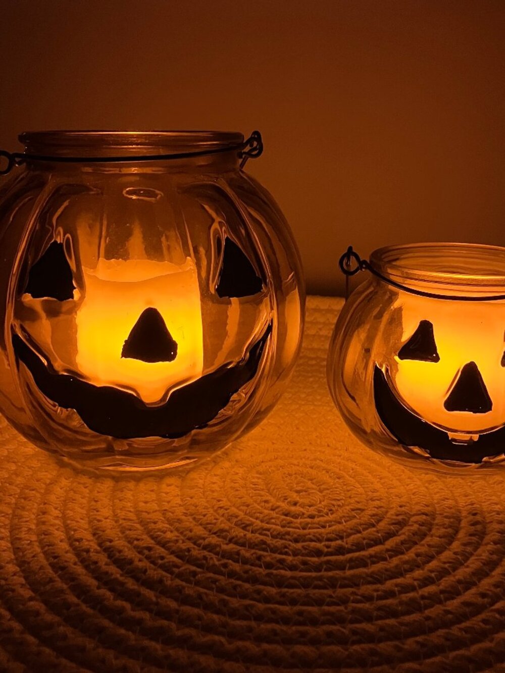 Halloween Glass Pumpkin Orange Tea Light Votive Candle Holders Bowls Set Decor